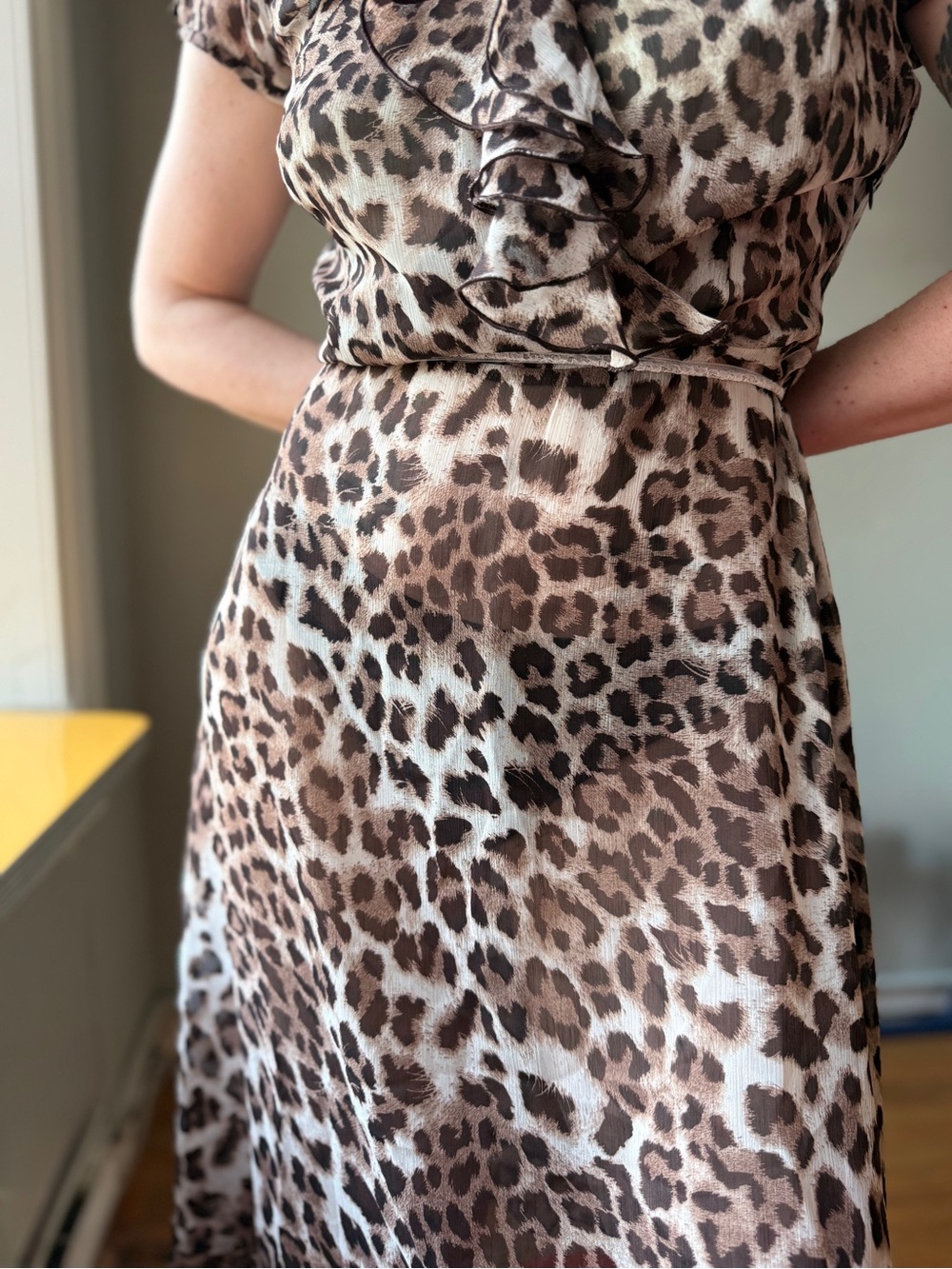 Vintage Y2K Leopard Print Chiffon Dress | Ruffle Collar Tie Waist Midi | M/L - Picture 6 of 8